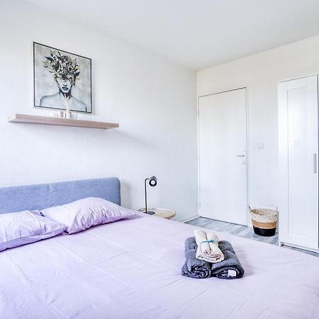 Le Warm Cocon - Spacieux T3 - 5 Personnes - Wifi Et Parking Rosny-sous-Bois Kültér fotó