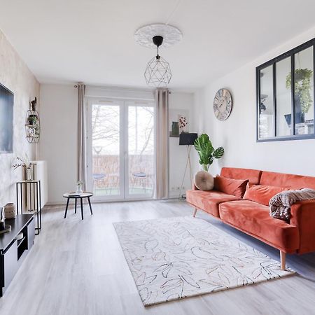 Le Warm Cocon - Spacieux T3 - 5 Personnes - Wifi Et Parking Rosny-sous-Bois Kültér fotó