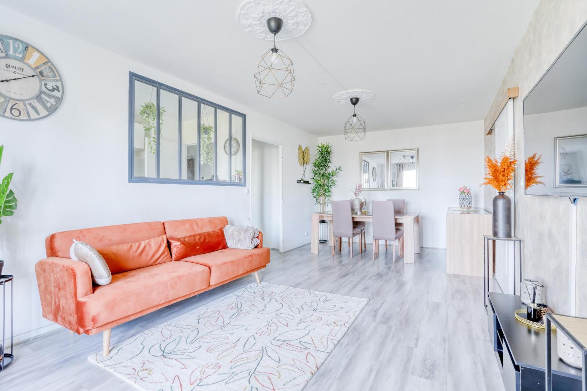Le Warm Cocon - Spacieux T3 - 5 Personnes - Wifi Et Parking Rosny-sous-Bois Kültér fotó